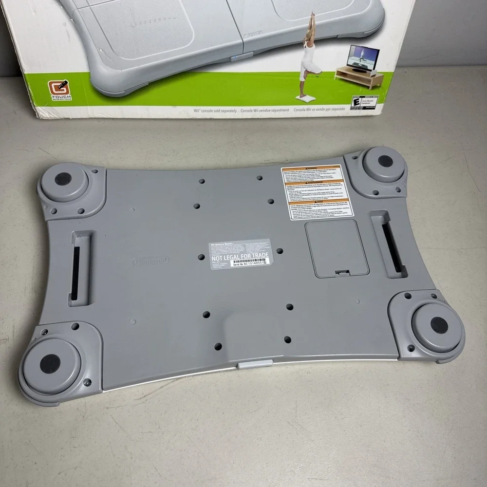 OEM Nintendo Wii Balance Board RVL-021 White Wii Fit Board Only